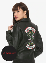 Load image into Gallery viewer, RIVERDALE SOUTHSIDE SERPENTS FAUX LEATHER GIRLS JACKET HOT TOPIC EXCLUSIVE